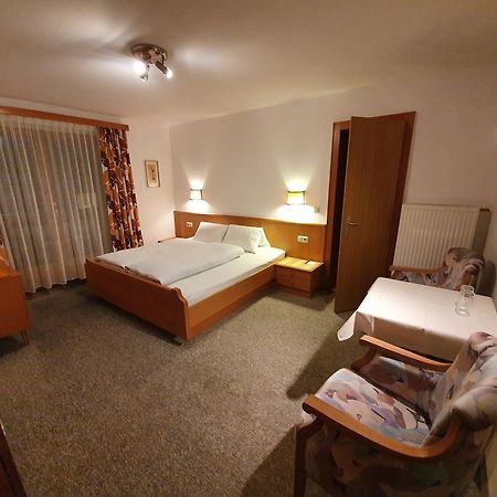 Haus Monika Und Haus Claudia Hotel ไมย์อาโฮเฟิน ภายนอก รูปภาพ