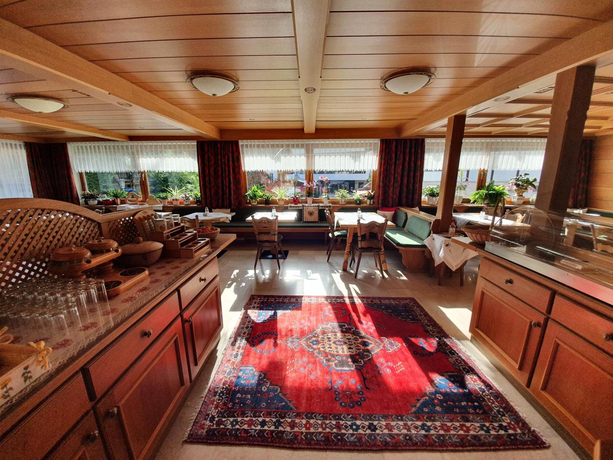 Haus Monika Und Haus Claudia Hotel ไมย์อาโฮเฟิน ภายนอก รูปภาพ