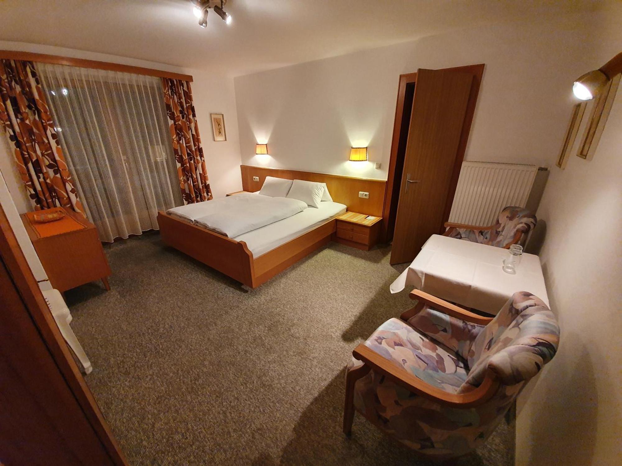 Haus Monika Und Haus Claudia Hotel ไมย์อาโฮเฟิน ภายนอก รูปภาพ